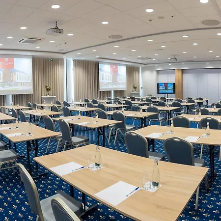 - Centrum Konferencyjne