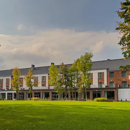 - Centrum Konferencyjne Hotell Malbork