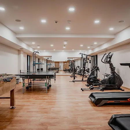 - Centrum Konferencyjne Hotel 4*