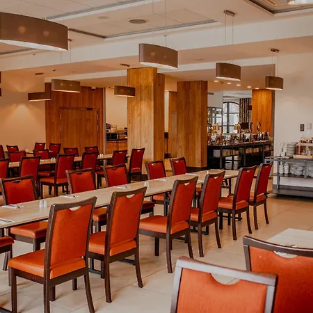 - Centrum Konferencyjne Hotel Malbork