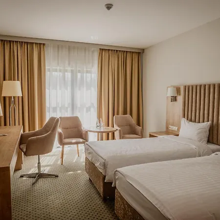- Centrum Konferencyjne Hotell