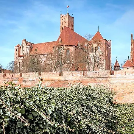 - Centrum Konferencyjne Hotel Malbork